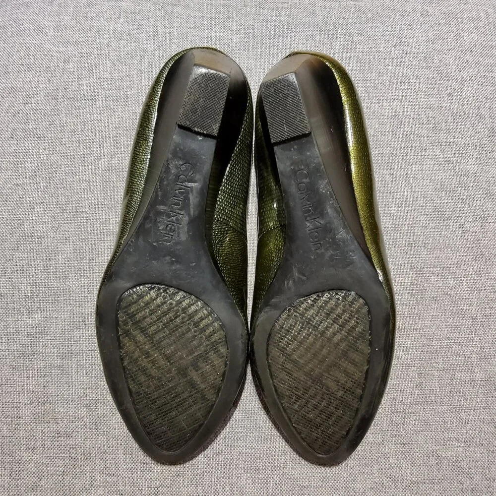 Calvin Klein Yana Wedges Pointy Shoes Size 6 Heel 2